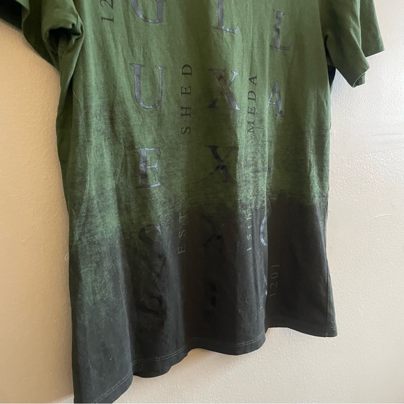 GUESS Green & Black Ombré Graphic V-Neck Cotton Tee - Size Small - Picture 6 of 11